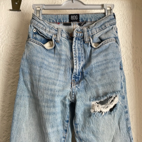 Light denim BDG Urban Outfitters stretch high rise flared jeans size 24 rips - Picture 2 of 6